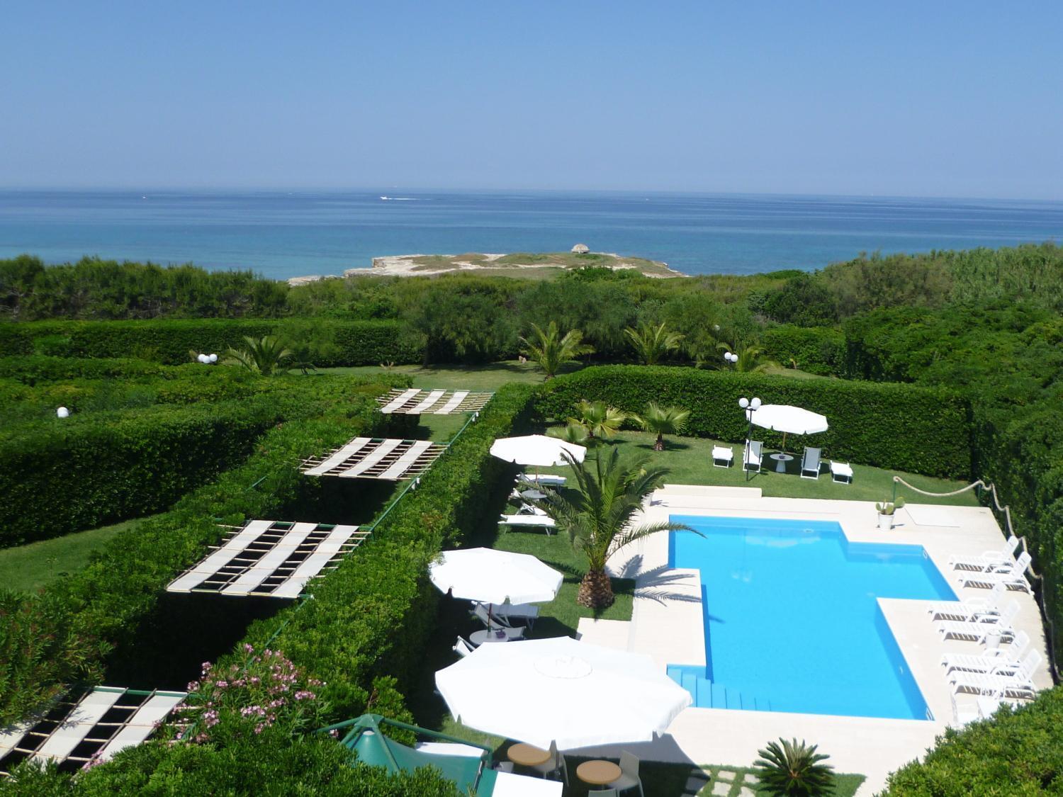 Residence Punta Cassano - In Piscina Sulla Spiaggia Di Sabbia San Foca Εξωτερικό φωτογραφία