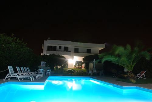 Residence Punta Cassano - In Piscina Sulla Spiaggia Di Sabbia San Foca Εξωτερικό φωτογραφία